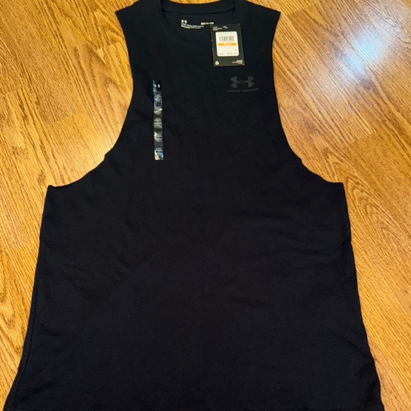 NWT Under Armour UA Men's Black Sleeveless Shirt Cut Off Loose Tank SMALL - Picture 1 of 8